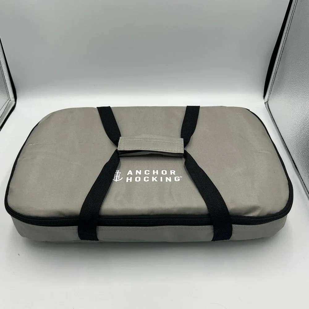 Anchor Hocking Baking Dish with Insulated Tote Unisex 3Qt Gray Good Casserole